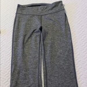 Aerie Gray Leggings with Wide Waistband and Stretchy Knit